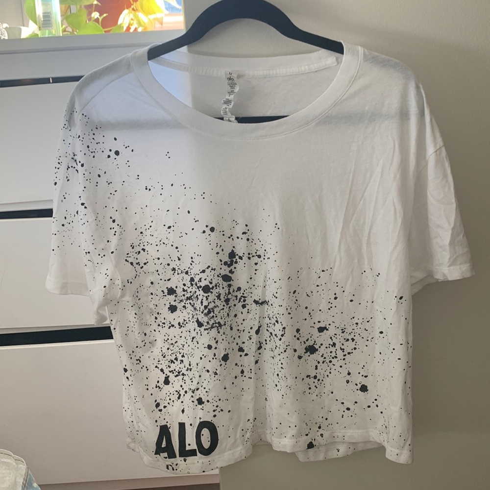 Alo Yoga White Cropped Tshirt